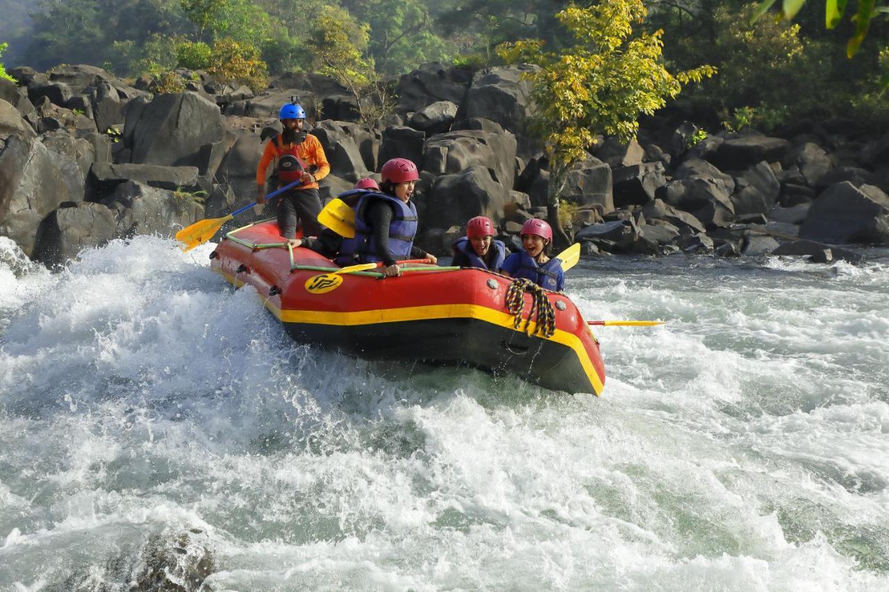 Whistling Woodzs Resort Dandeli Exterior foto